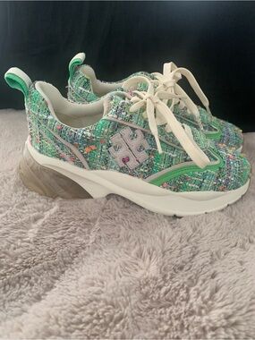 Tory Burch Cream Lace-Up Tweed Sneakers with Green Multicolor Accent